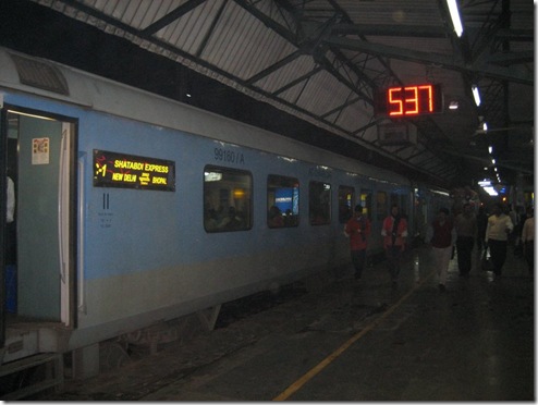 New Delhi-Bhopal Shatabdi Express-Interesting Facts on Indian Railways