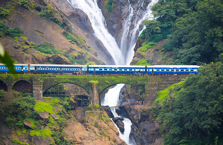 dudhsagar-falls