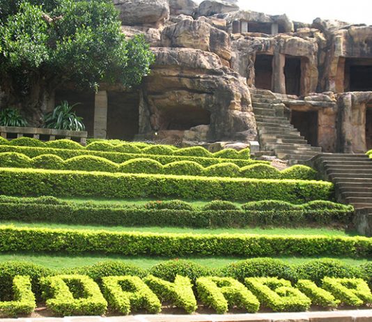 Top 10 Caves of India