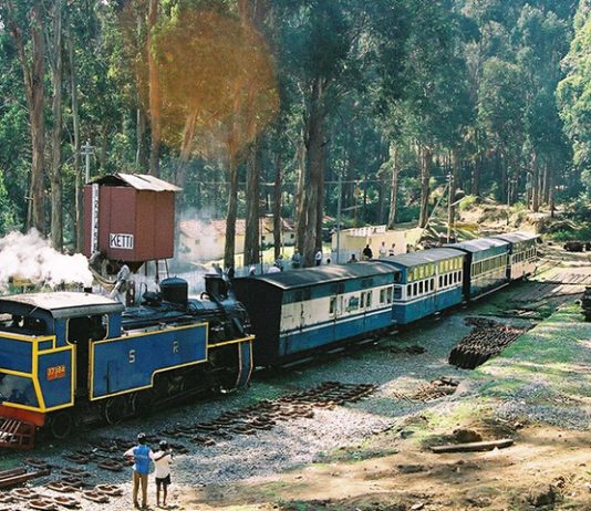 Top 12 Most Scenic Train Routes in India